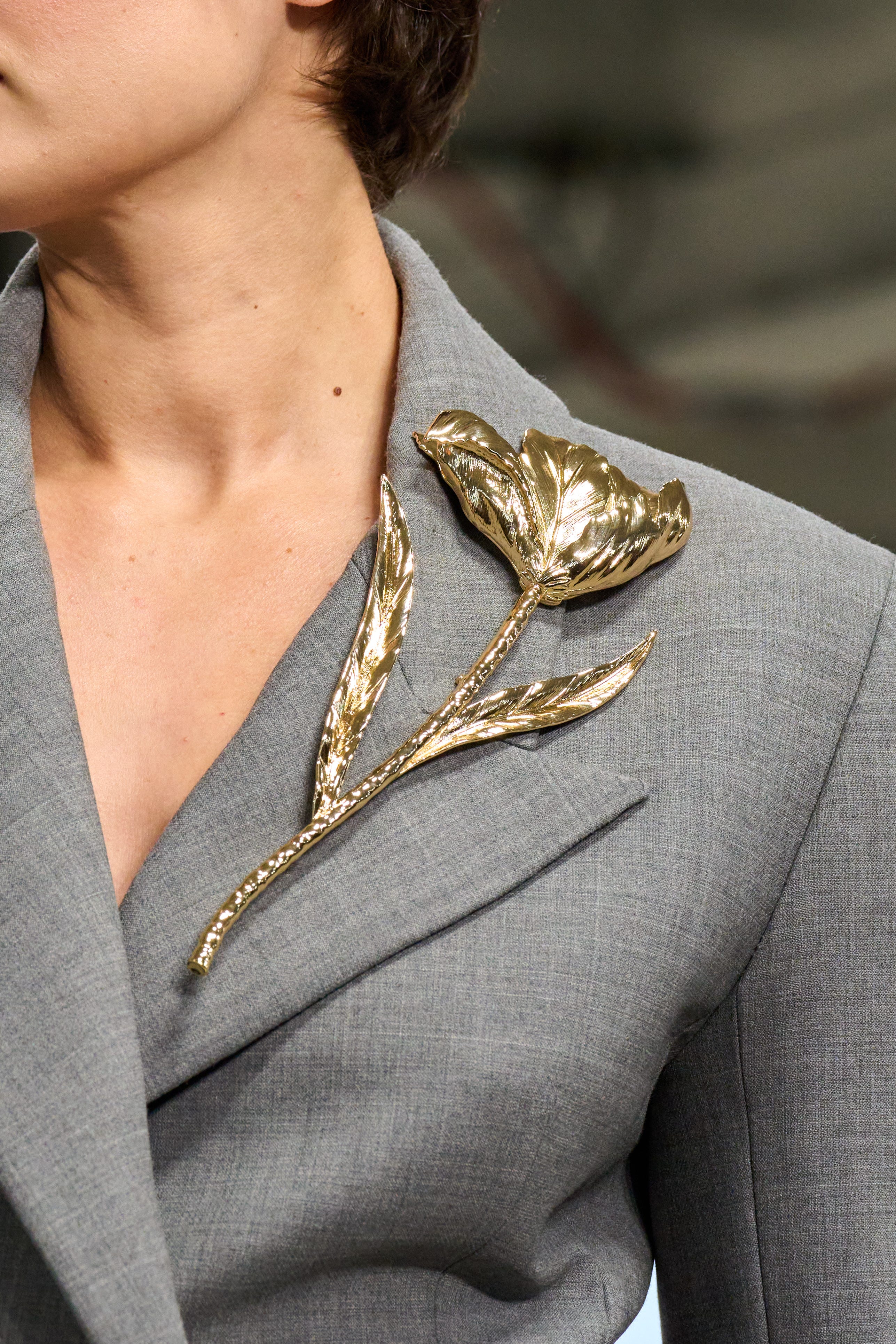 brooches fall winter jewelry trend 2025