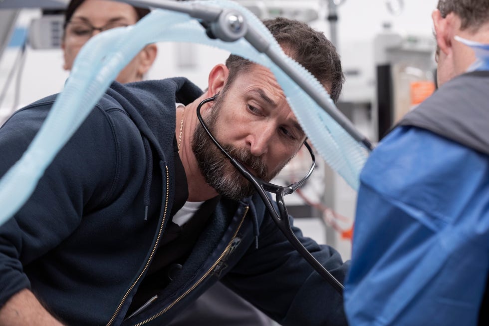 hector isnt doing well they call walsh to advise. (warrick page/max)